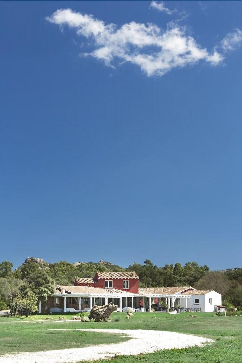 Li Neuli Country Club Otel San Pantaleo Dış mekan fotoğraf