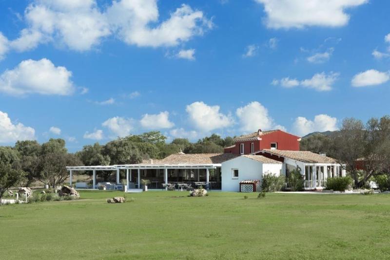 Li Neuli Country Club Otel San Pantaleo Dış mekan fotoğraf
